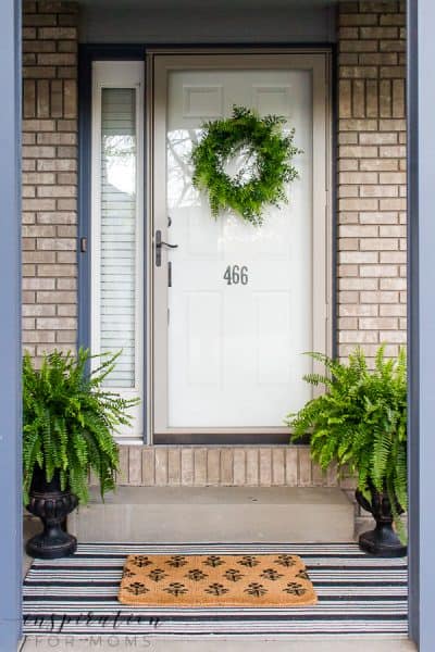 Modern Summer Front Door Decorating Ideas - Inspiration For Moms