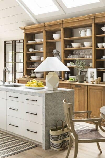 8 Kitchen Island Centerpiece Ideas & Easy Decorating Tips - Inspiration ...
