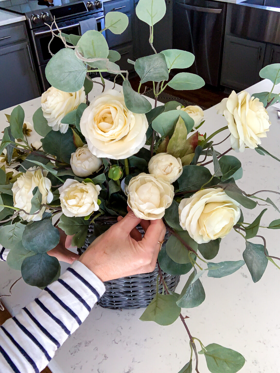 How To Create An Easy Floral Spring Door Basket DIY - Inspiration For Moms